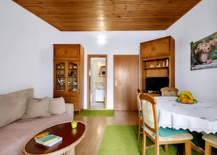 Toni Apartament Baška Voda