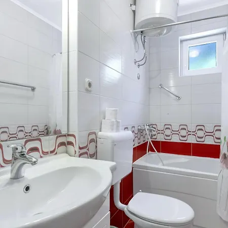 Apartment Toni Baska Voda