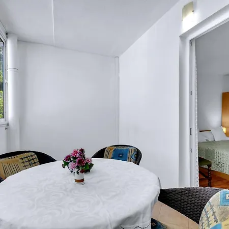 Apartment Toni *